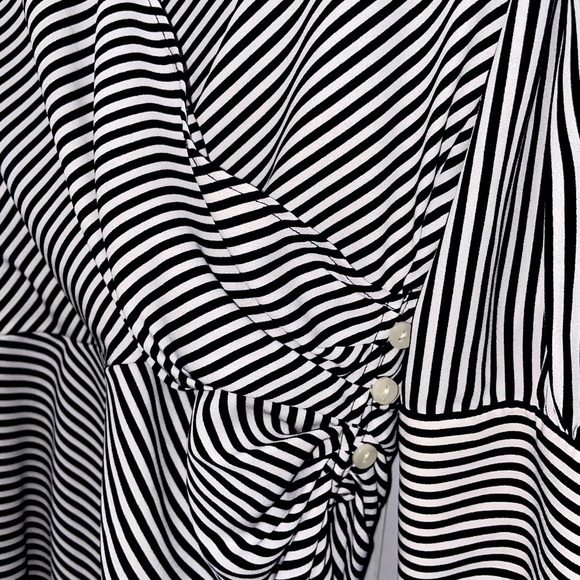 TROUVÉ Black and White Striped Blouse - Picture 2 of 3